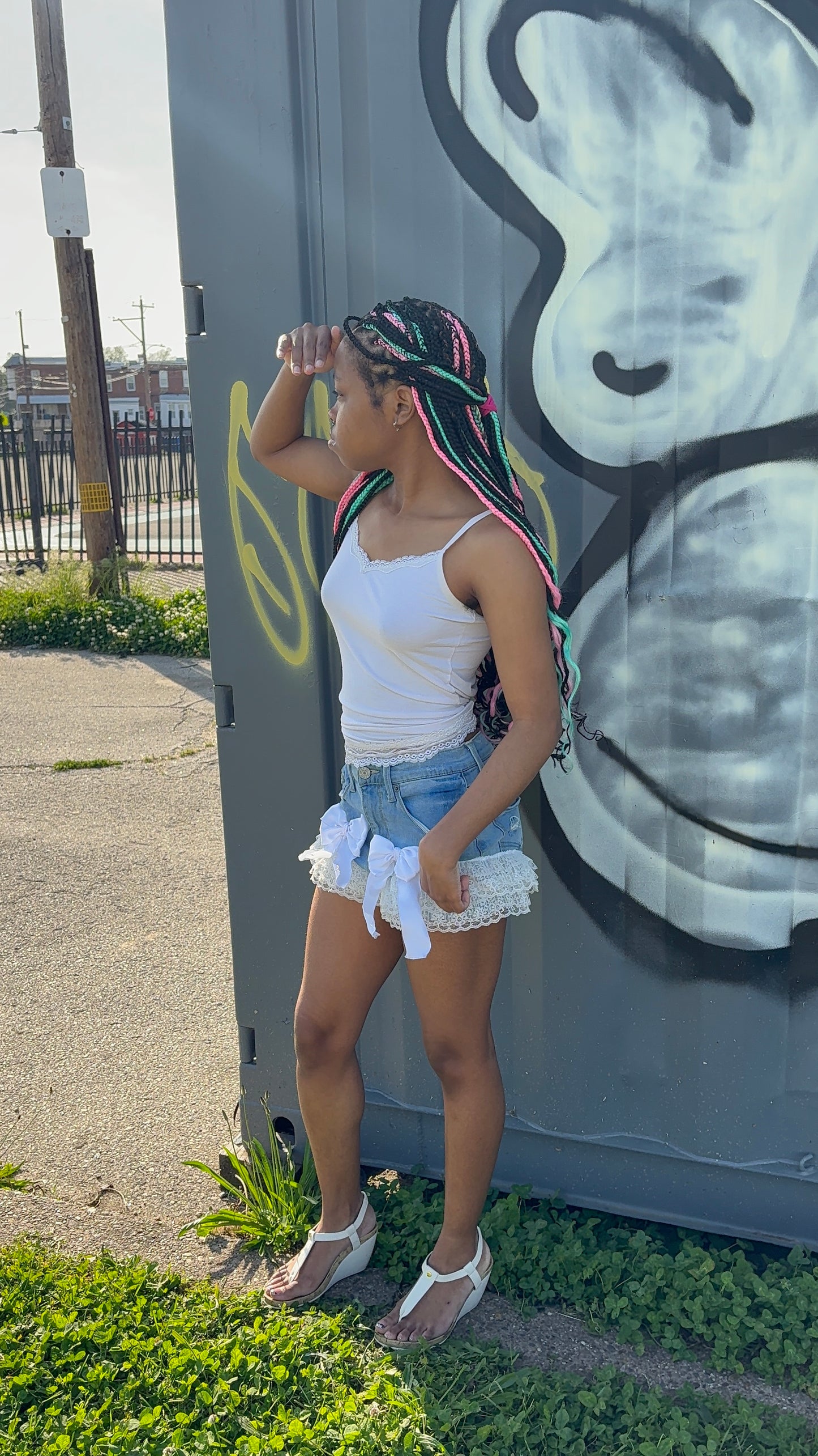 Angel bowed mini shorts